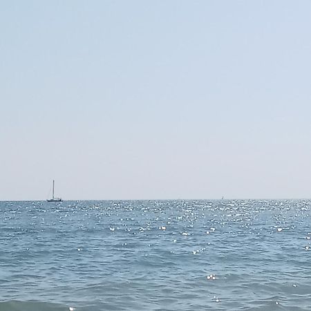 Attico Girasole Apartment Lido di Ostia Bagian luar foto