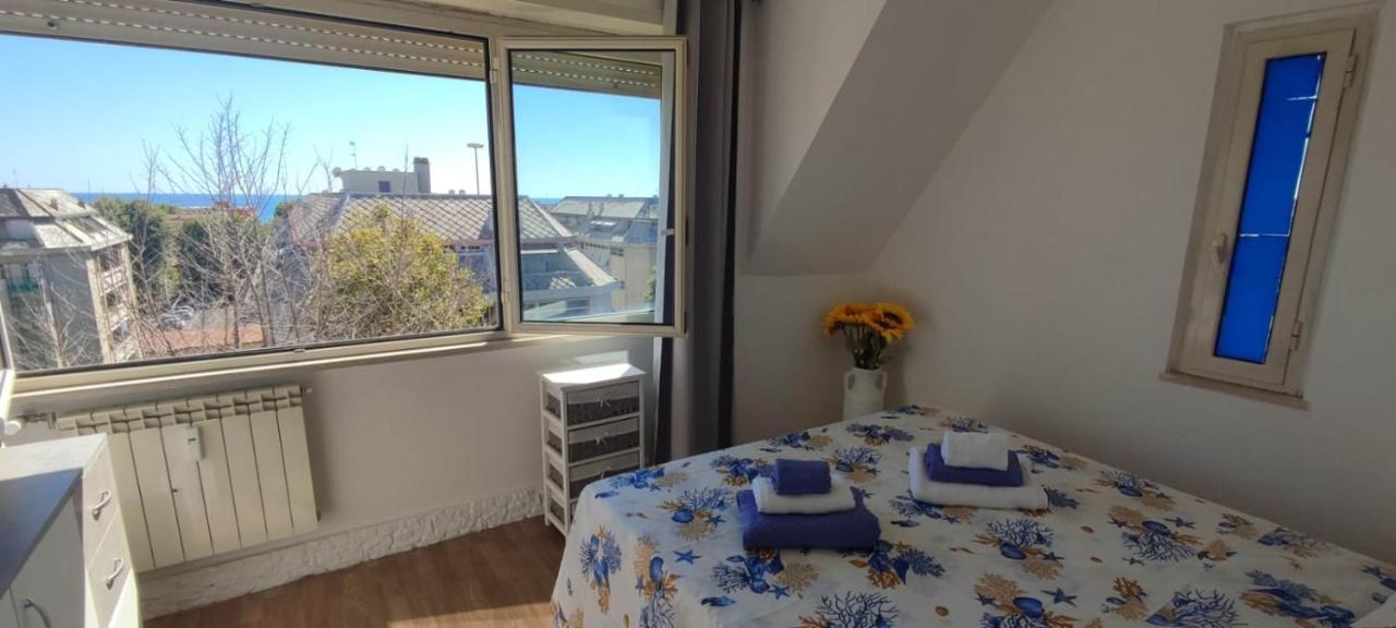 Attico Girasole Apartment Lido di Ostia Bagian luar foto