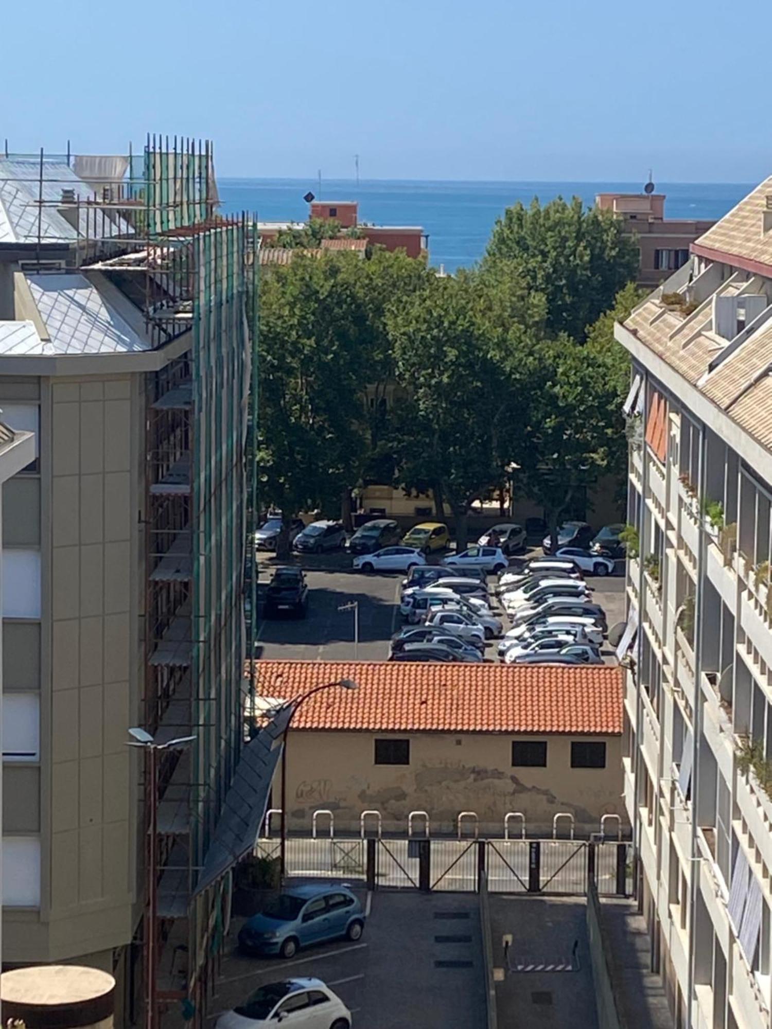 Attico Girasole Apartment Lido di Ostia Bagian luar foto